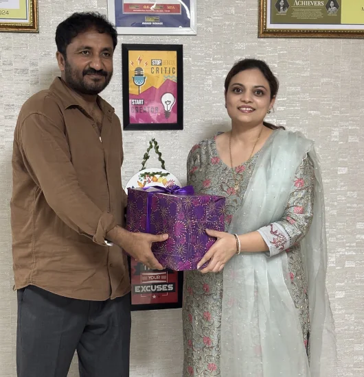 Padma Shri Anand Kumar Inspires Students at Accurate Orientation