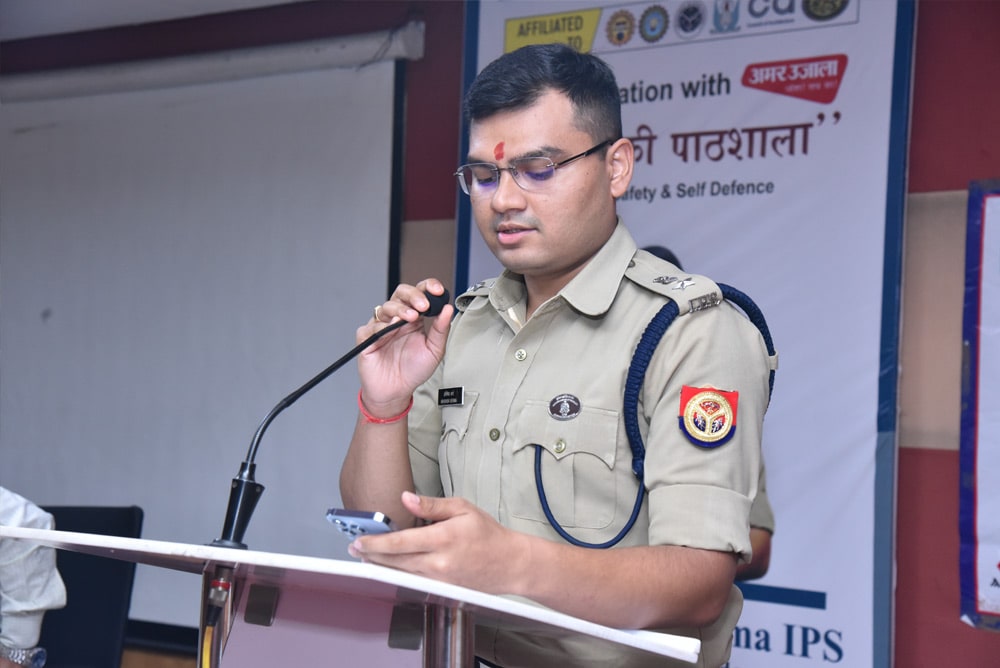 Police Ki Pathshala on Women's Safety And Self Defence