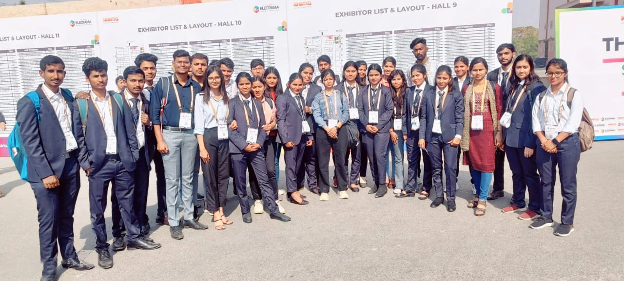 MBA Students from Accurate Institutes Attend ELECRAMA Exhibition -  Exploring Latest Trends in Electrical and Electronics Industry